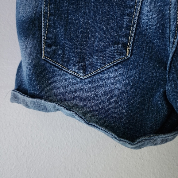 PARIS BLUES Blue Denim Jean Shorts Faded Midwash Blue Jeans Cuffed Hem Size 3 - Picture 15 of 17
